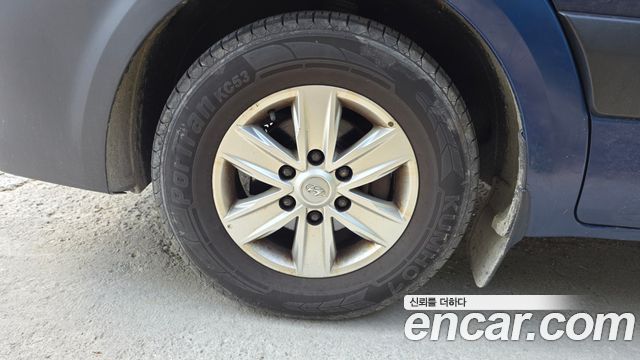 Hyundai Solati 15-seater deluxe - фото 4