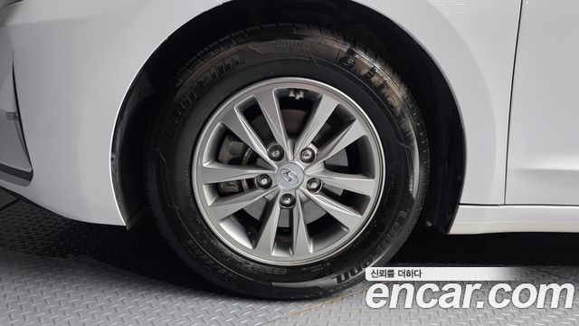Hyundai Avante Новый AD 1.6 Smart - фото 4