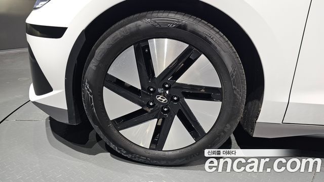 Hyundai Ioniq6 Long Range Exclusive + - фото 3