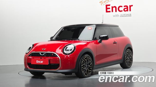 Mini Cooper 4-го поколения Favoured - фото 0