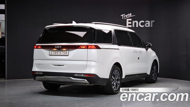 Kia Carnival 4-го поколения 9-Seater Noblesse - фото 1