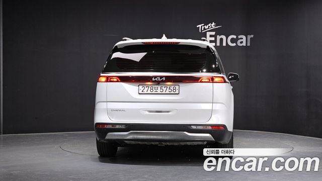 Kia Carnival 4-го поколения 9-Seater Noblesse - фото 3