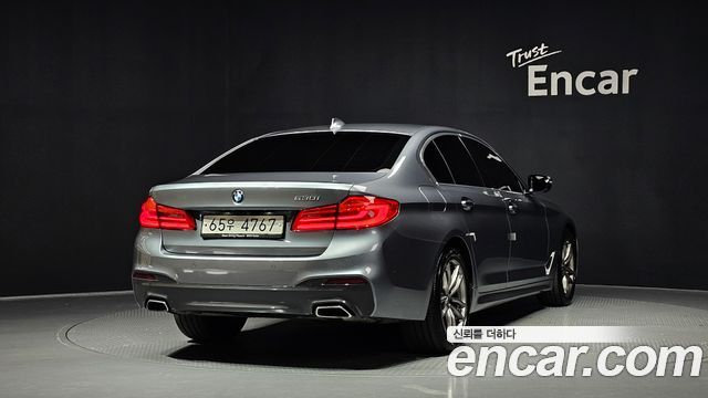 BMW 5-Series G30 530i M Sport Package Plus - фото 1