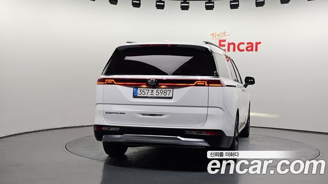 Kia Carnival 4-го поколения 9-Seater Noblesse - фото 3