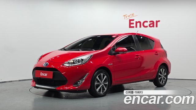 Toyota Prius 1.5 - фото 0