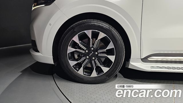 Kia Carnival 4-го поколения Gasoline 7-Seater Hi-Limousine Signature - фото 4