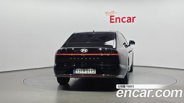 Hyundai Grandeur GN7 2,5 Gasoline 2WD Calligraphy - фото 3