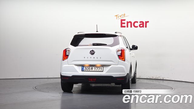SsangYong Tivoli Gasoline 1.5 2WD UPBEAT - фото 3