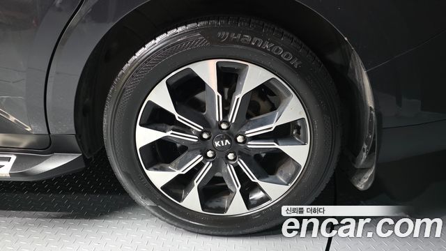 Kia Carnival 4-го поколения 9-Seater Noblesse - фото 4