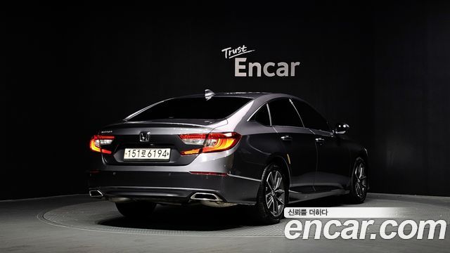 Honda Accord 10-го поколения 1.5 Turbo - фото 1