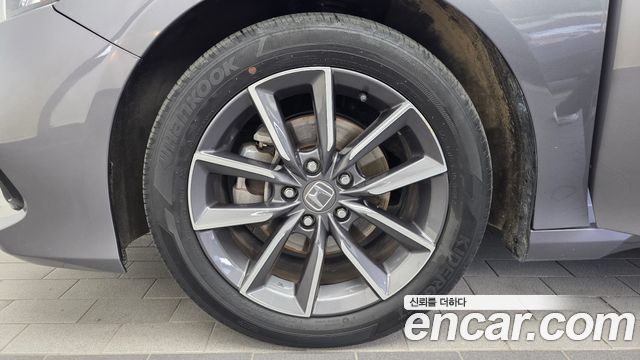 Honda Accord 10-го поколения 1.5 Turbo - фото 4