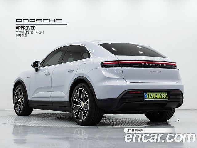 Porsche Macan EV 4S - фото 1