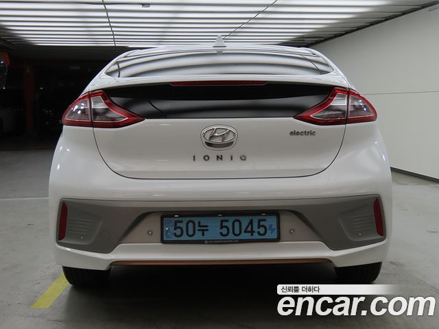 Hyundai Ioniq N - фото 2