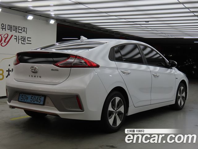 Hyundai Ioniq N - фото 3