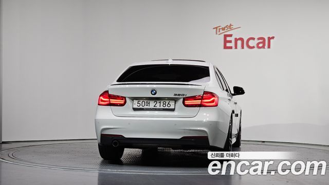 BMW 3-Series F30 320i M Sport - фото 3