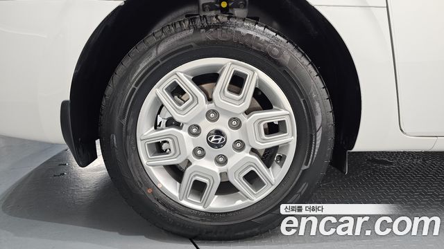 Hyundai Staria Tourer 11-Seater Modern - фото 4