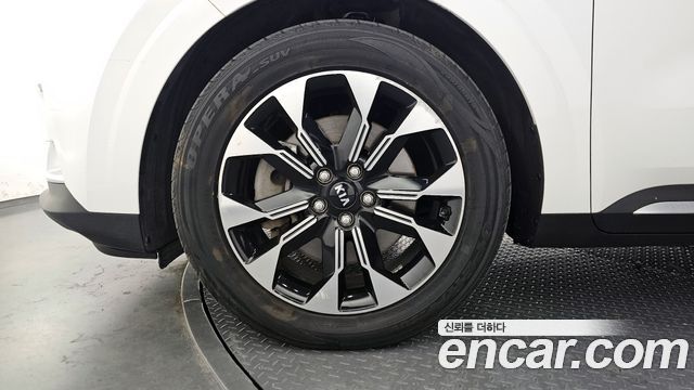 Kia Carnival 4-го поколения 9-Seater Signature - фото 4