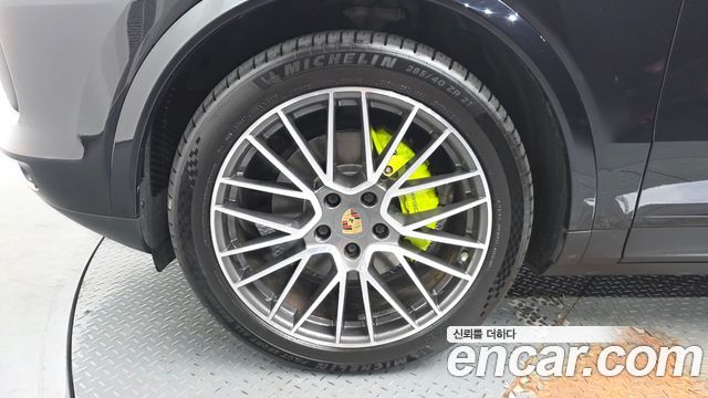 Porsche Cayenne PO536 3.0 E-Hybrid Coupe - фото 3