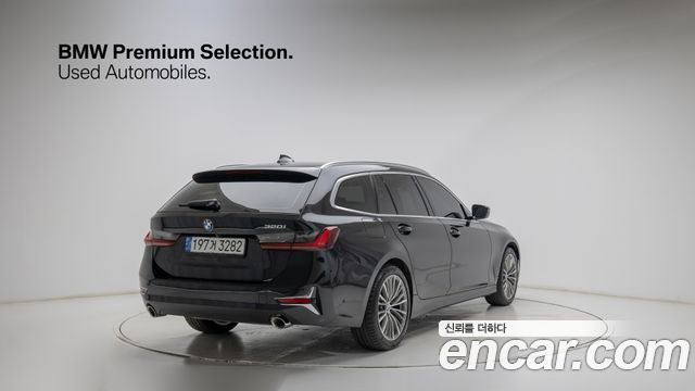 BMW 3-Series G20 320i Touring Luxury - фото 1