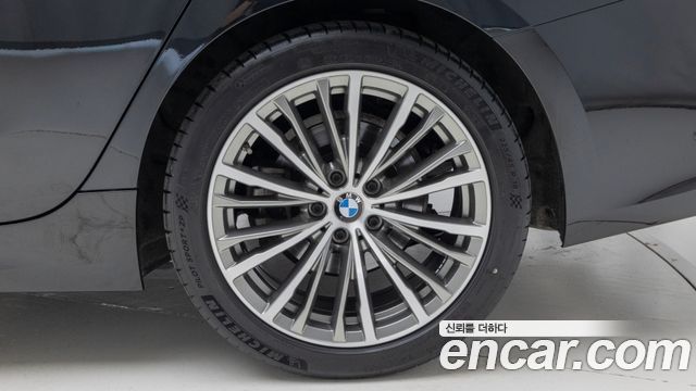 BMW 3-Series G20 320i Touring Luxury - фото 4