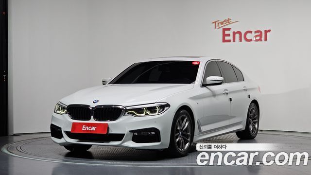 BMW 5-Series G30 530i xDrive M Sport Package Plus - фото 0