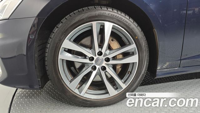 Audi A6 C8 45 TDI Quattro Premium - фото 4