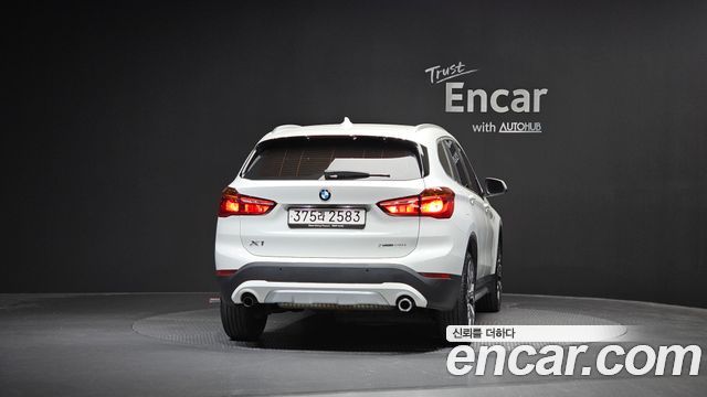 BMW X1 F48 xDrive 20i xLine - фото 3