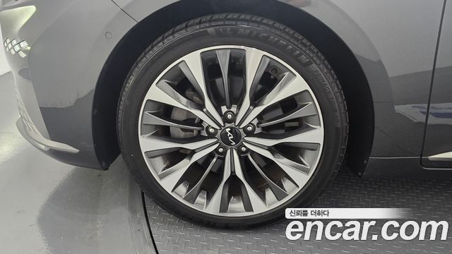 Kia K8 2.5 Gasoline 2WD Signature - фото 4