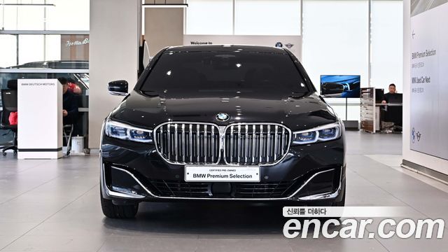 BMW 7-Series G11 740Li xDrive Design Pure Excellence - фото 2