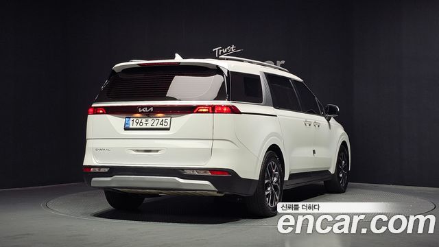 Kia Carnival 4-го поколения 9-Seater Prestige - фото 1