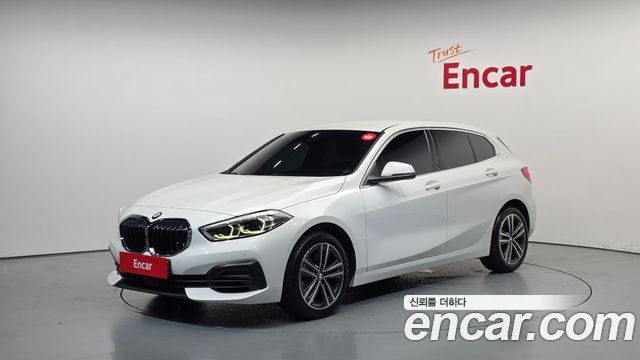 BMW 1-Series F40 120i Advantage - фото 0