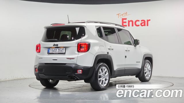 Jeep Renegade 2.4 Limited - фото 1
