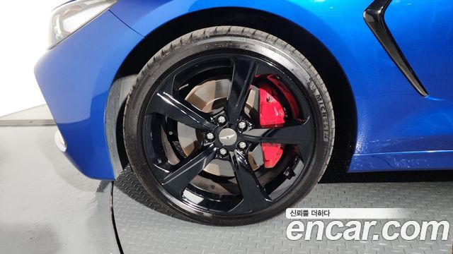 Genesis G70 3.3T Sport AWD Prestige - фото 4