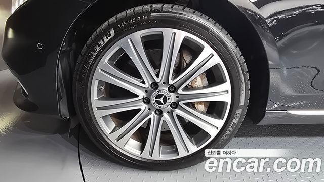 Mercedes-Benz E-Class W213 E450 4MATIC Exclusive - фото 4