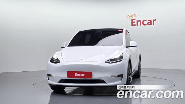 Tesla Model Y Long Range AWD - фото 2