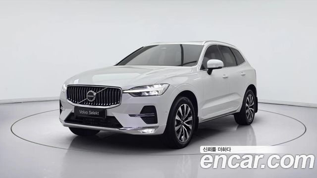 Volvo XC60 2-го поколения B5 Ultimate Bright - фото 0