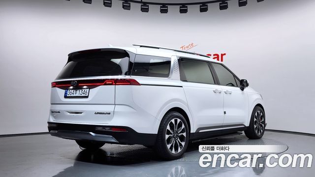 Kia Carnival 4-го поколения 7-Seater Signature - фото 1
