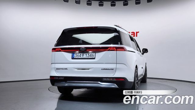 Kia Carnival 4-го поколения 7-Seater Signature - фото 3