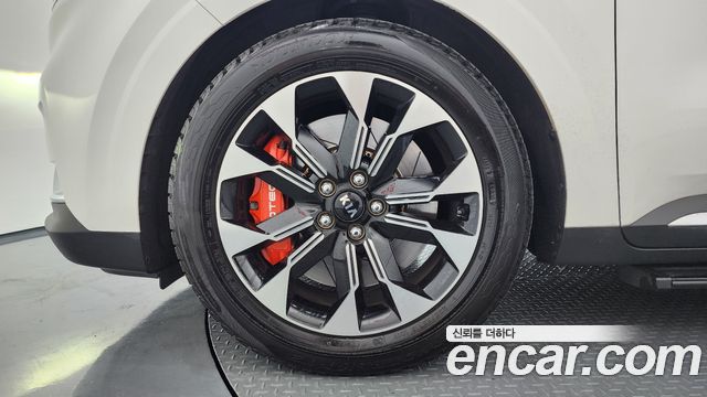 Kia Carnival 4-го поколения 7-Seater Signature - фото 4