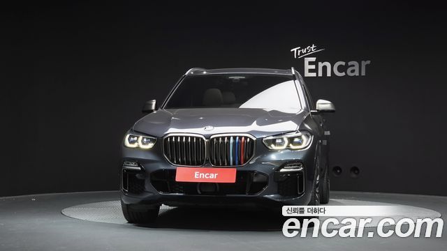 BMW X5 G05 M50i - фото 2