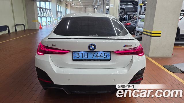 BMW i4 M50 Pro - фото 3