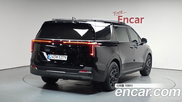 Kia Carnival Новый 4-го поколения Gasoline 9 Seater X Line - фото 0