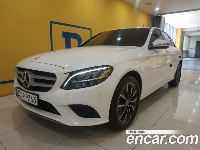 Mercedes-Benz C-Class W205 C200 - фото 0