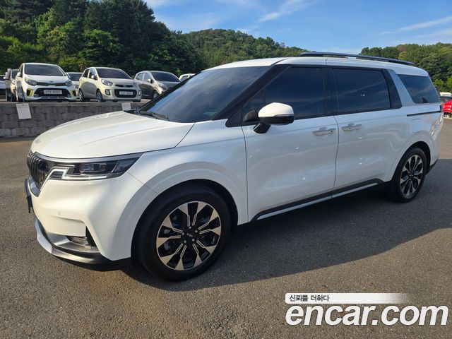 Kia Carnival 4-го поколения 9-Seater Noblesse - фото 1