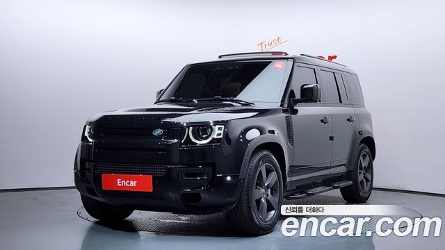 Land Rover Defender L663 110 D300 X-Dynamic HSE - фото 0
