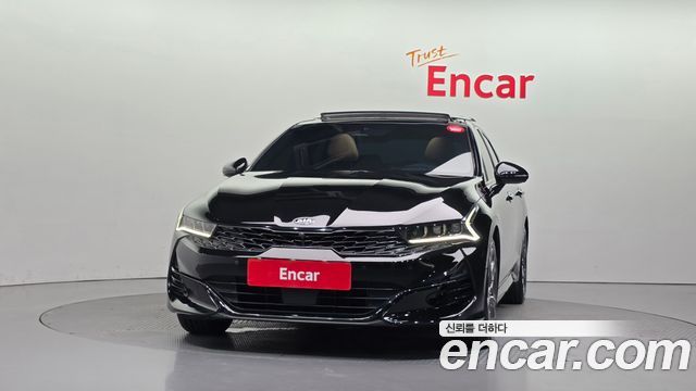 Kia K5 3-го поколения 2.0 Signature - фото 2