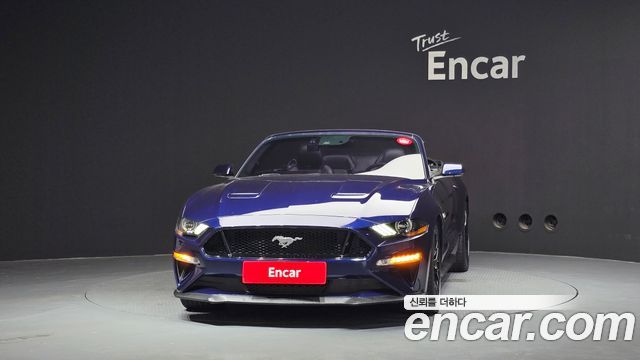 Ford Mustang GT Convertible - фото 2