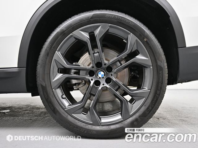 BMW X5 G05 xDrive 40i xLine - фото 4