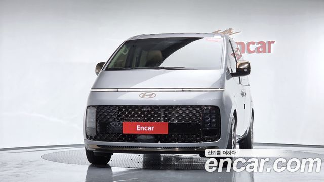 Hyundai Staria 4WD Lounge 9-Seater Inspiration - фото 1