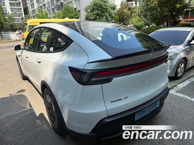 Tesla Model Y L Long Range AWD - фото 4